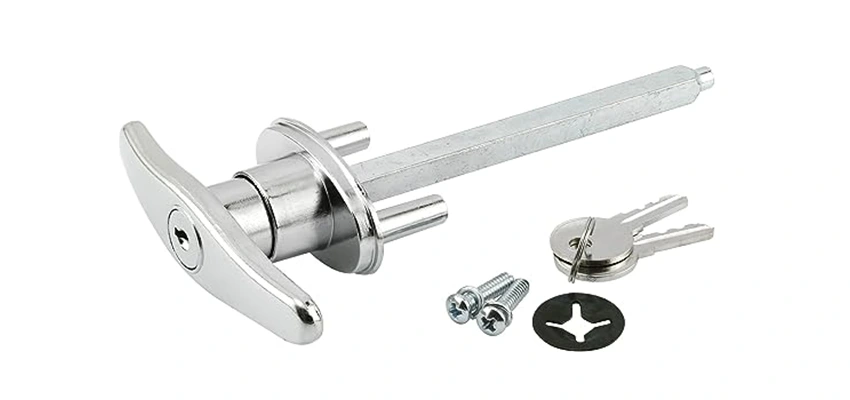 Old Style Garage Door Locks Replacements in Earlimart, California