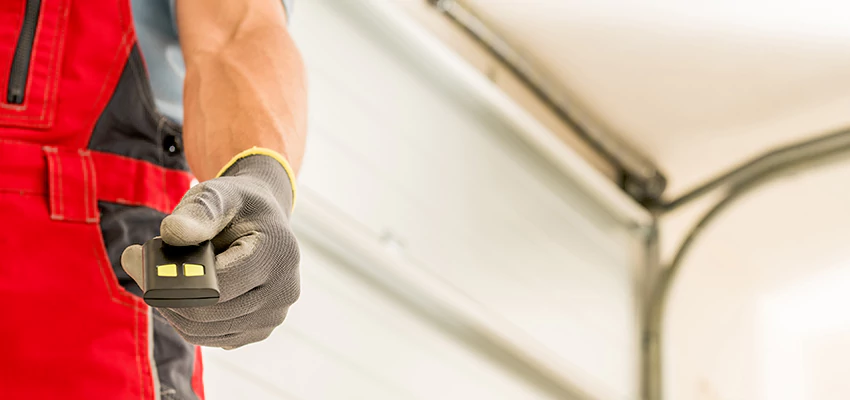 Residential Garage Door Security in Earlimart, California