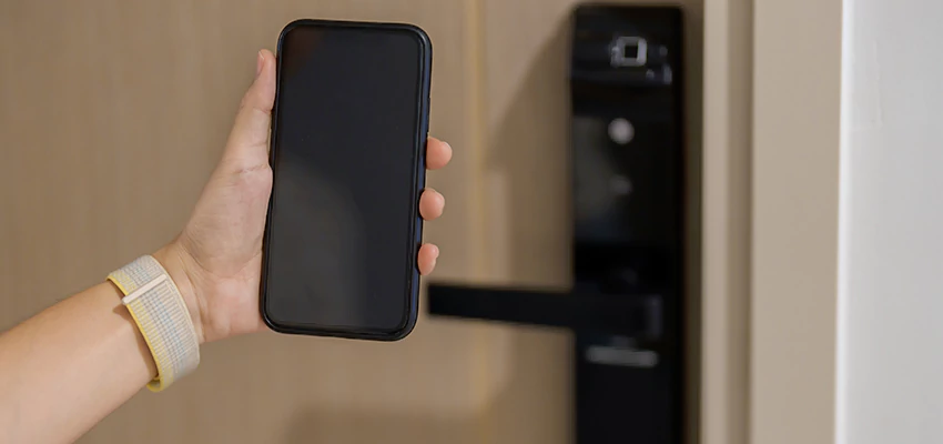 Keypad Wifi Locks Repair And Installation in Earlimart, CA