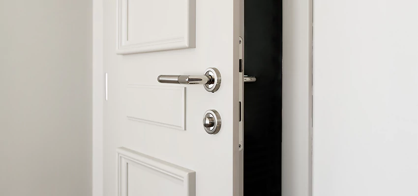 Folding Bathroom Door With Lock Solutions in Earlimart, CA