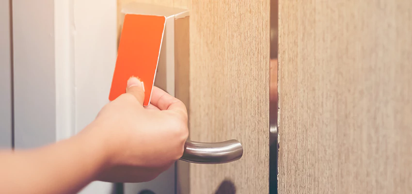 Electronic Locks Motor Repair in Earlimart, California